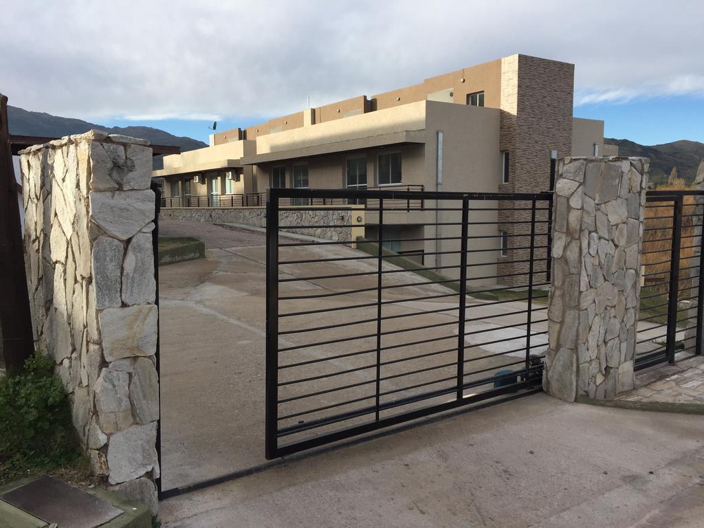 Altos Del Lago Apartment Potrero de los Funes Exterior photo